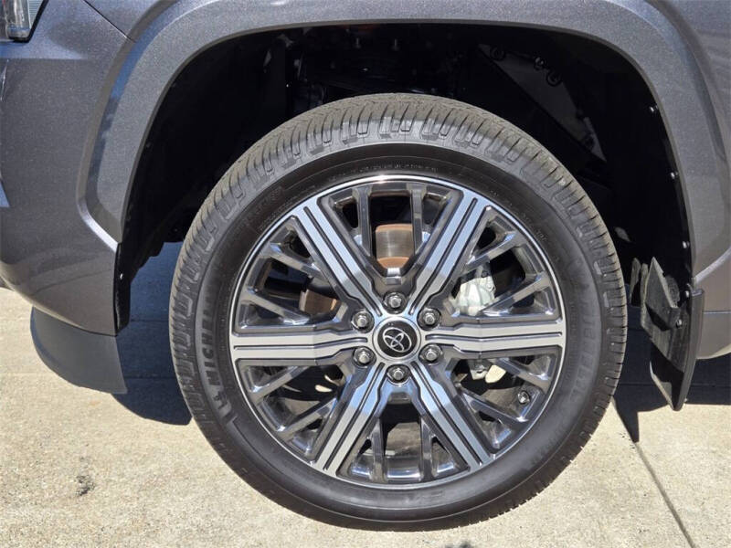 2024 Toyota Sequoia Capstone