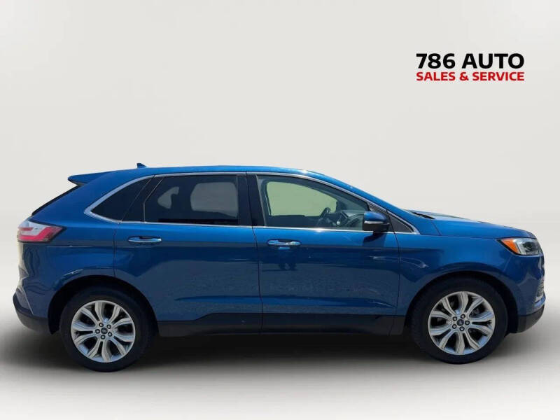 2020 Ford Edge Titanium