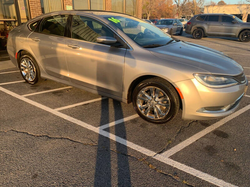 2016 Chrysler 200 for sale at Greenville Motor Company in Greenville NC