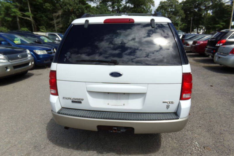 2005 Ford Explorer Eddie Bauer photo 6