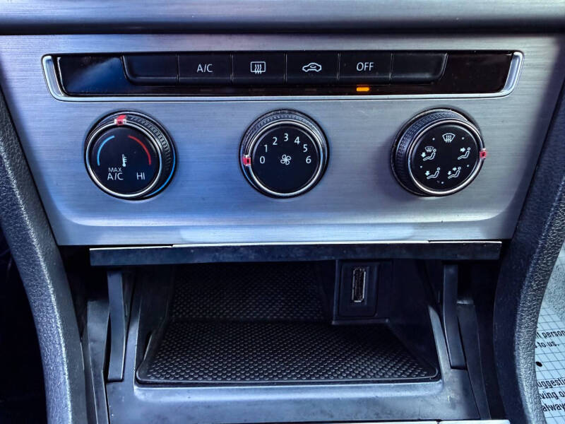 2015 Volkswagen Golf TSI S
