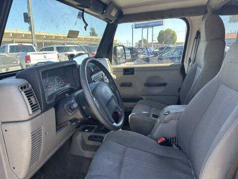 2004 Jeep Wrangler Sahara