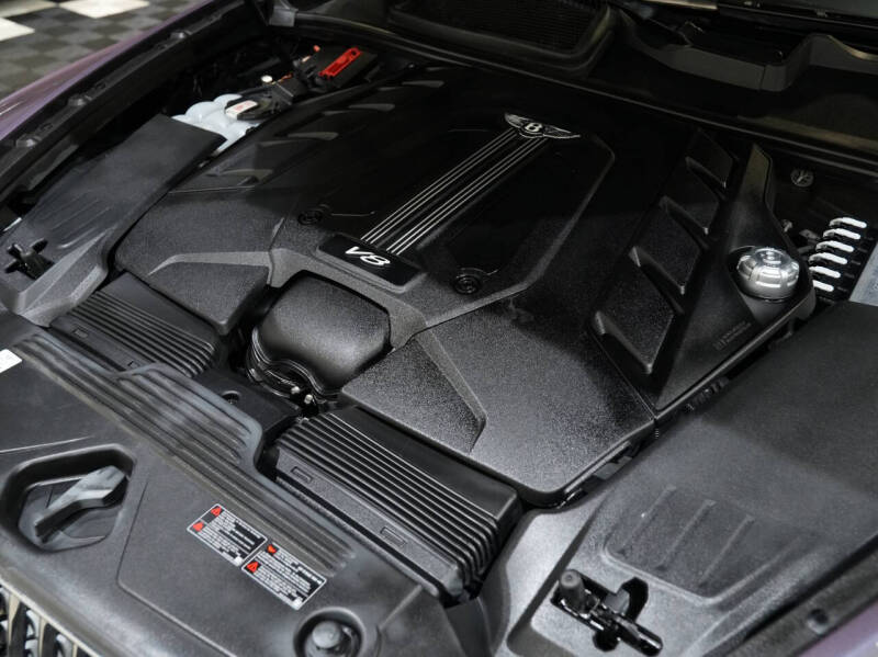 2023 Bentley Bentayga EWB