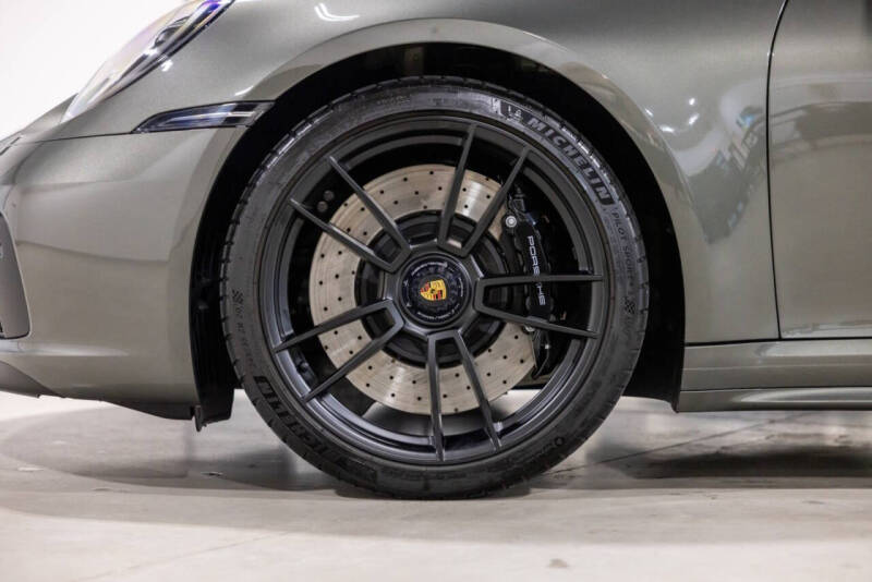 2023 Porsche 911 Targa 4 GTS