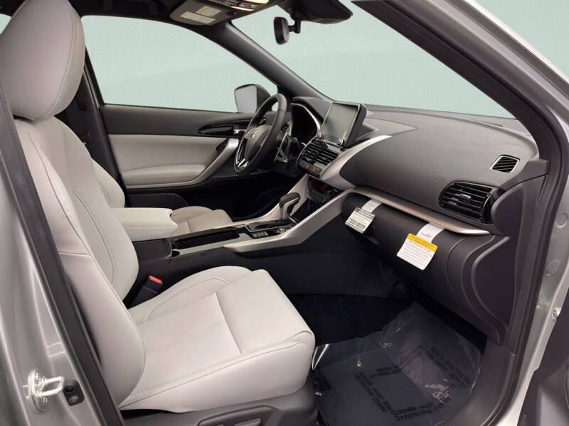 2026 Mitsubishi Eclipse Cross SE