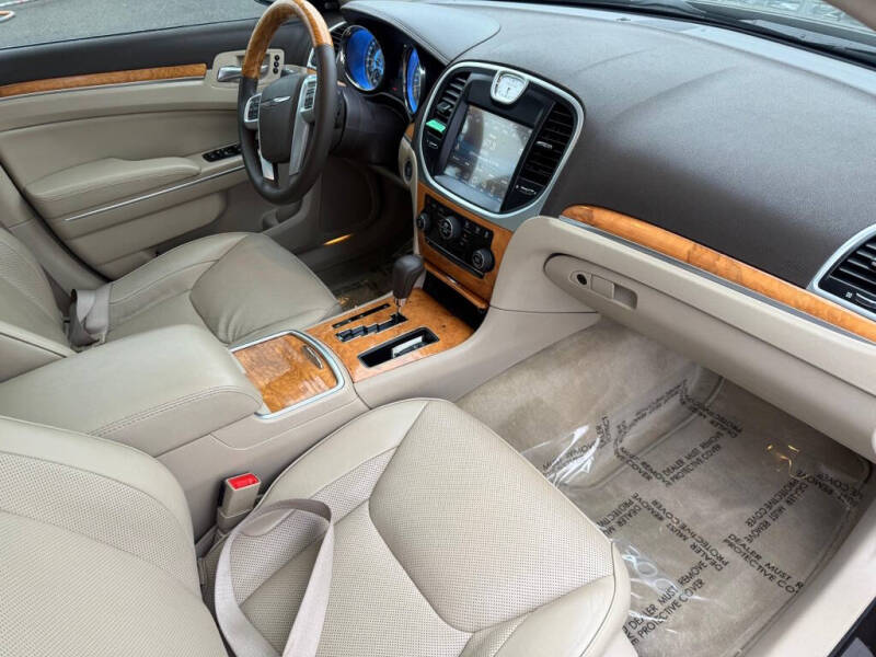 2013 Chrysler 300 C