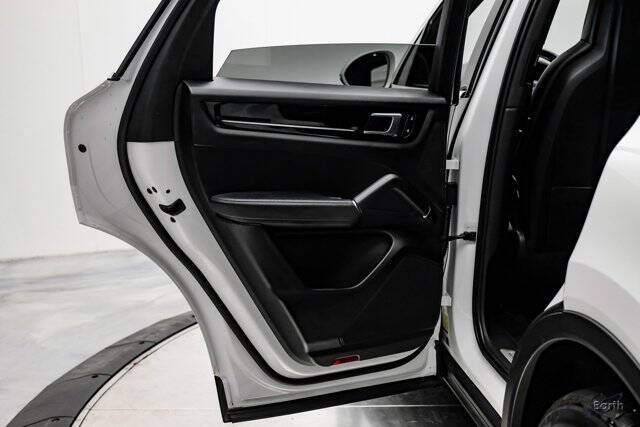 2023 Porsche Cayenne