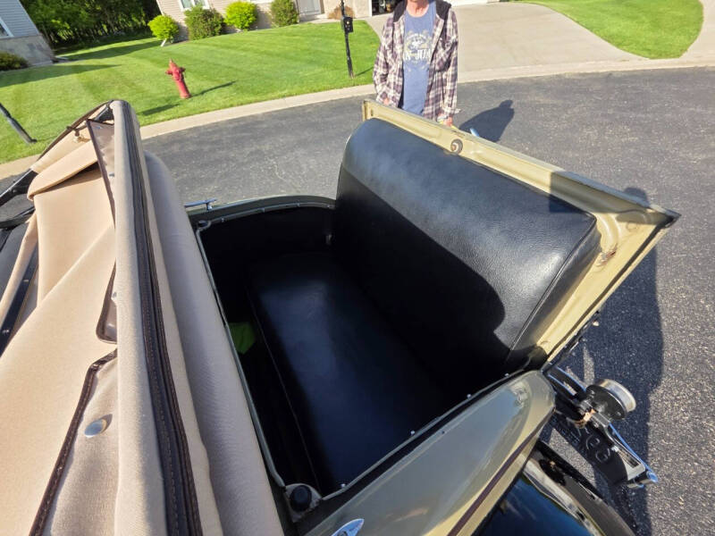 1928 Ford Roadster