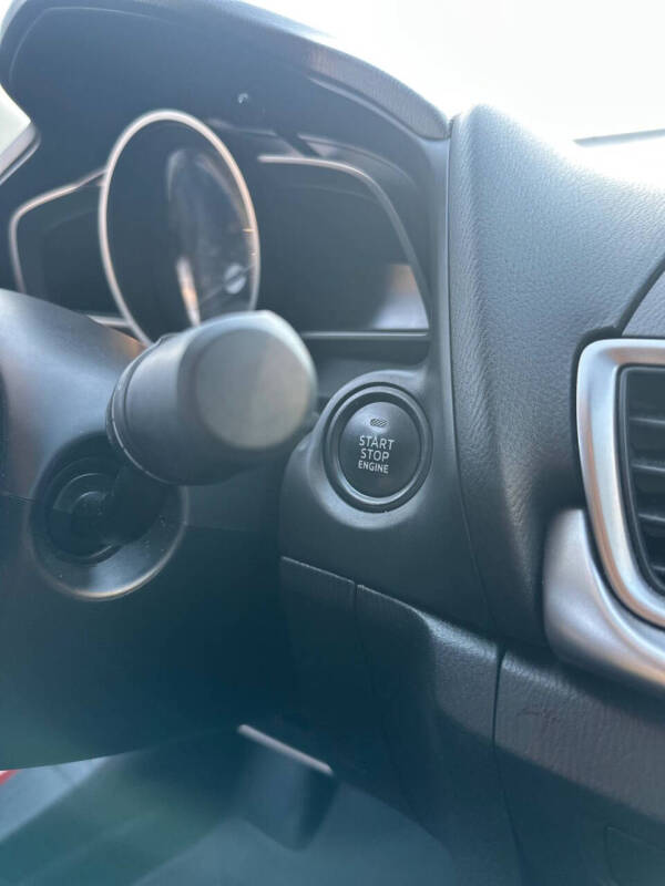 2017 Mazda MAZDA3 Touring