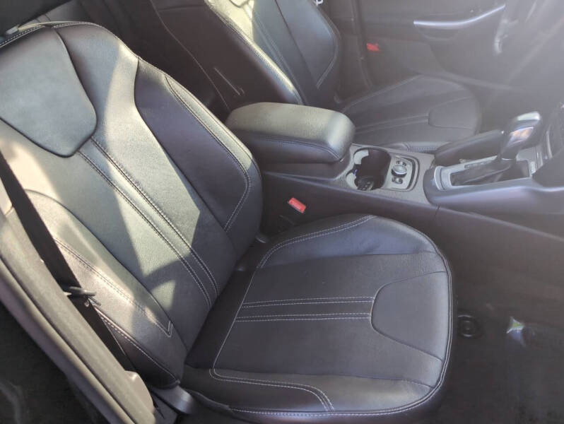 2014 Ford Focus Titanium - Photo 11