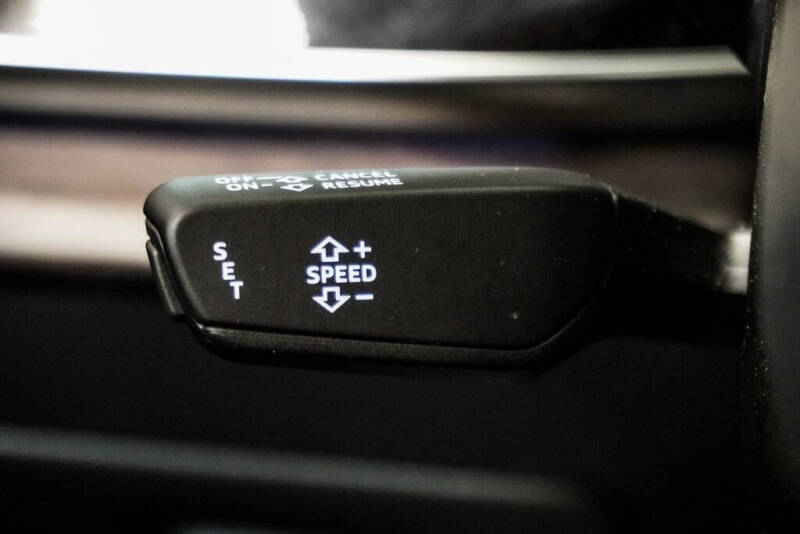 2021 Audi Q8 quattro Premium Plus 55 TFSI