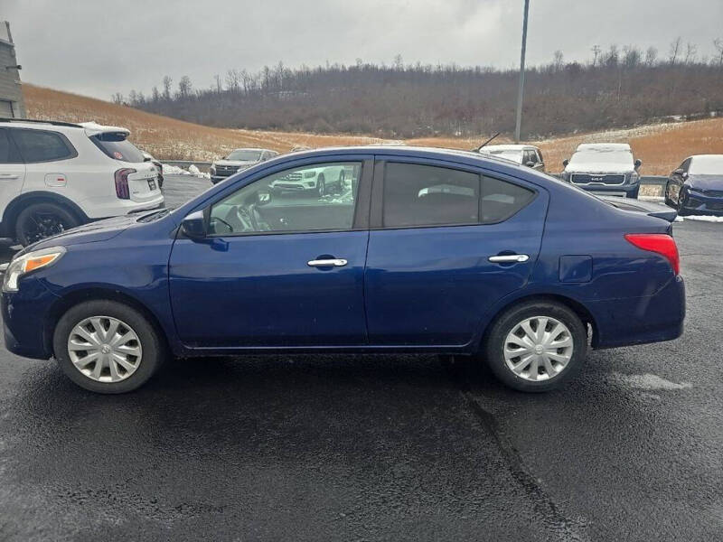 2019 Nissan Versa