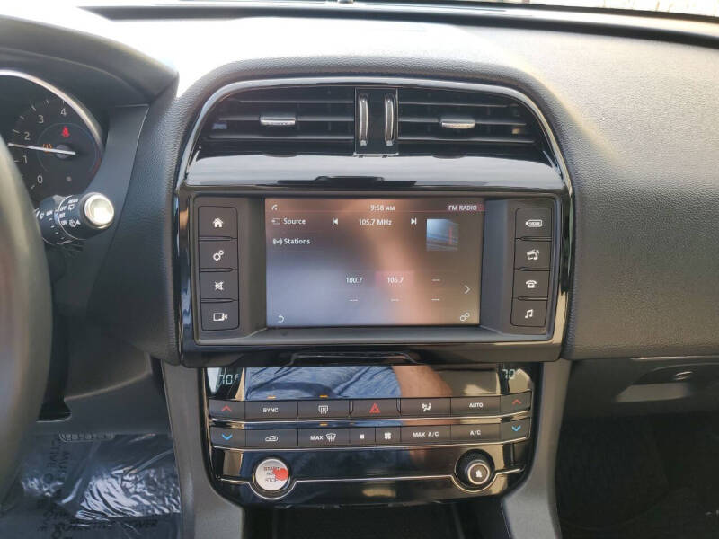 2018 Jaguar F-PACE 25t Premium