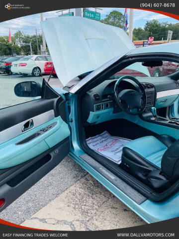 2002 Ford Thunderbird Deluxe