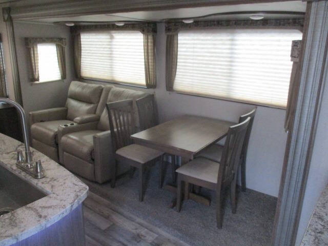 2019 Keystone RV Hideout 30RLDS