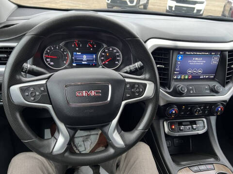 2023 GMC Acadia SLE