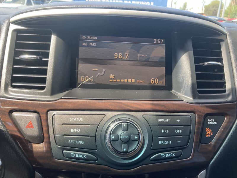 2015 Nissan Pathfinder SL