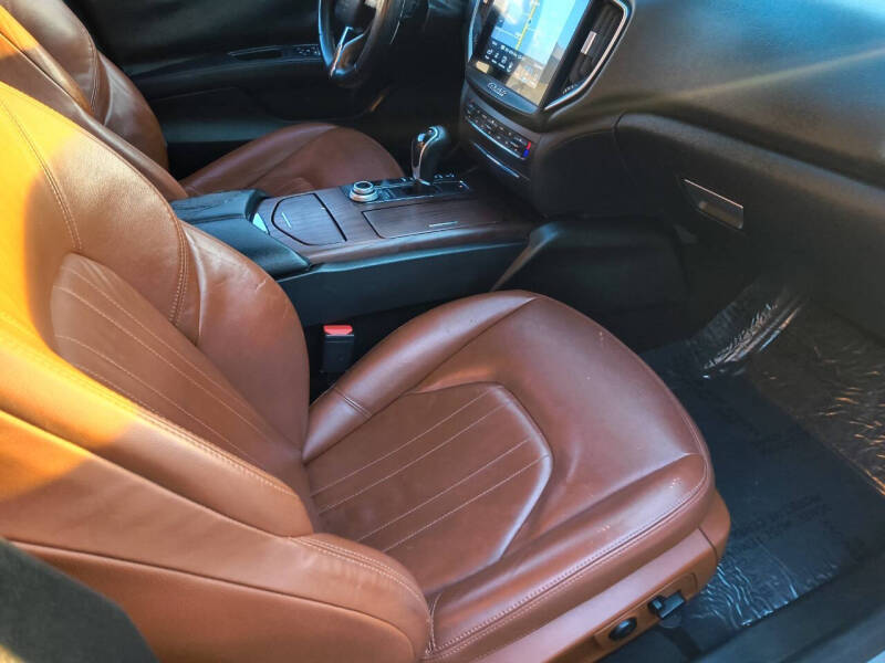 2017 Maserati Ghibli