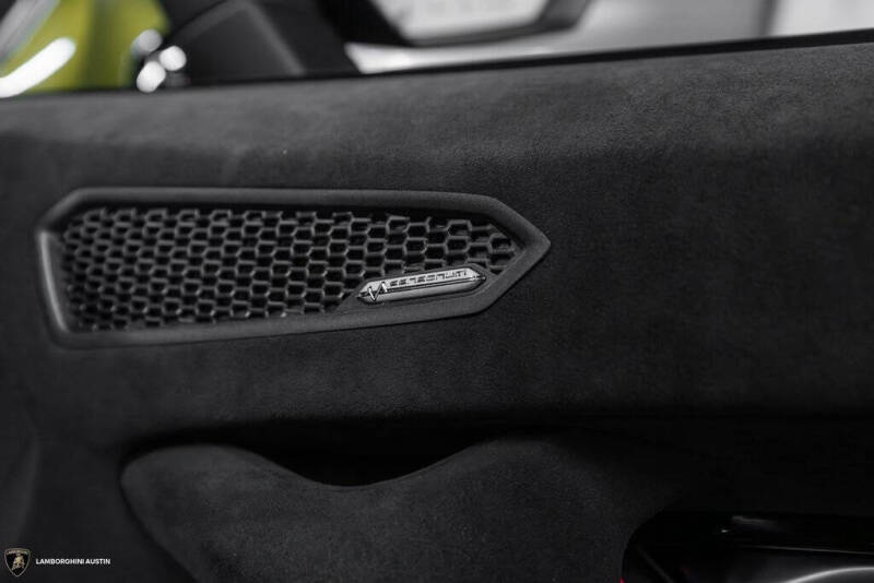 2024 Lamborghini Huracan Sterrato