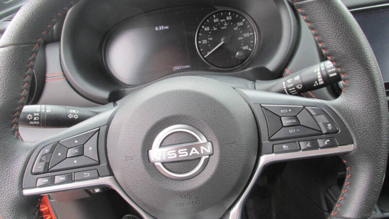 2024 Nissan Kicks SR
