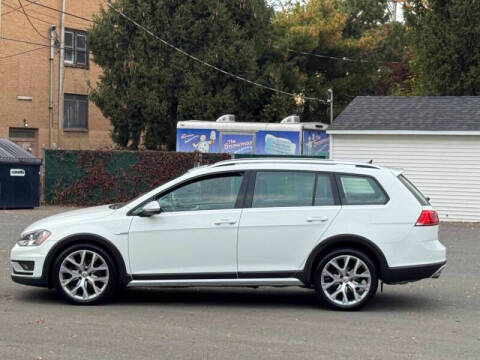 2017 Volkswagen Golf Alltrack TSI S 4Motion