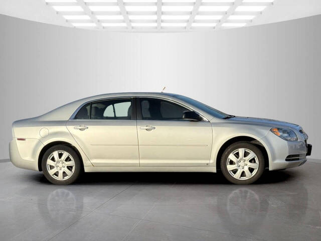 2009 Chevrolet Malibu for sale at Used Cars Toledo in Oregon, OH