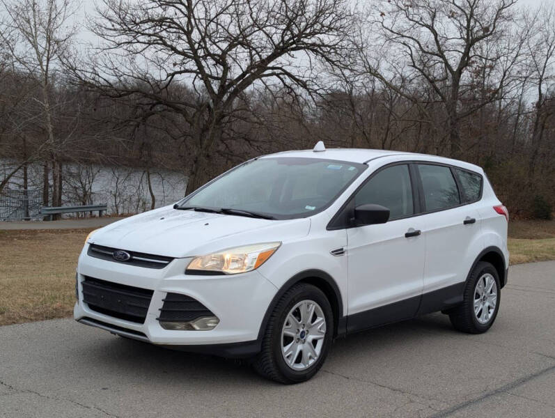 2014 Ford Escape S's photo