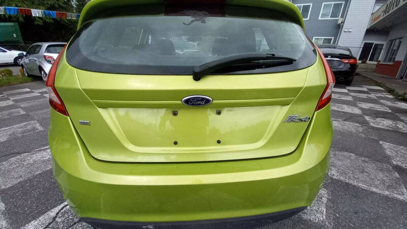 2013 Ford Fiesta SE