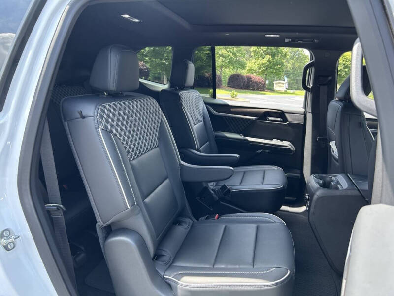 2025 GMC Acadia Denali