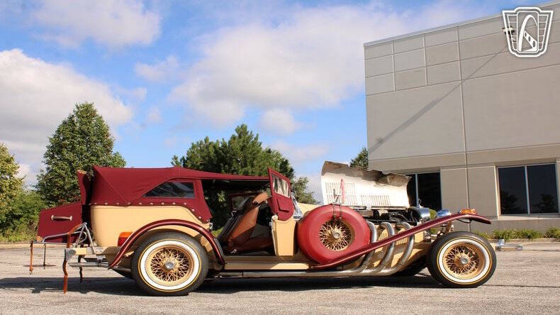 1974 Excalibur Phaeton