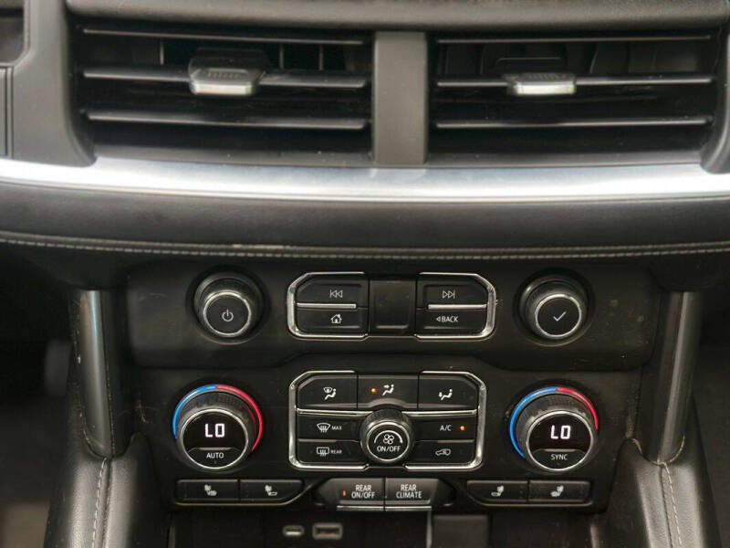 2021 Chevrolet Suburban LT