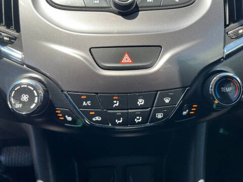 2018 Chevrolet Cruze LT Auto