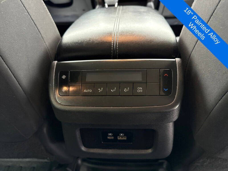 2022 Nissan Pathfinder S