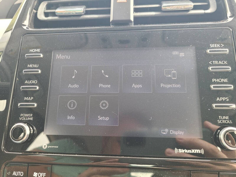 2022 Toyota Prius L Eco