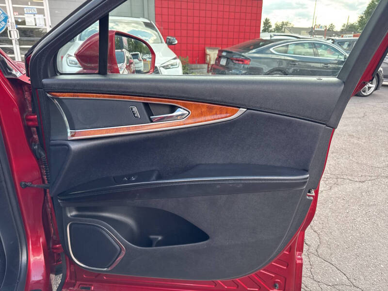 2017 Lincoln MKX Select