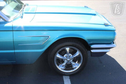 1965 Ford Thunderbird