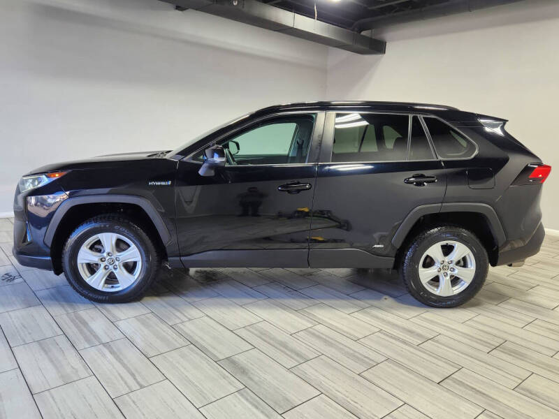 2021 Toyota RAV4 Hybrid XLE