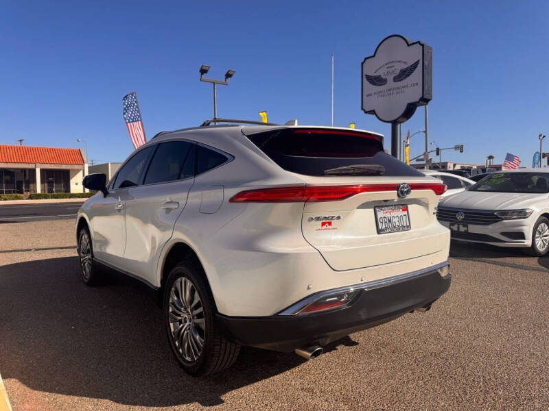 2022 Toyota Venza XLE