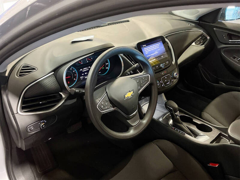 2022 Chevrolet Malibu LS