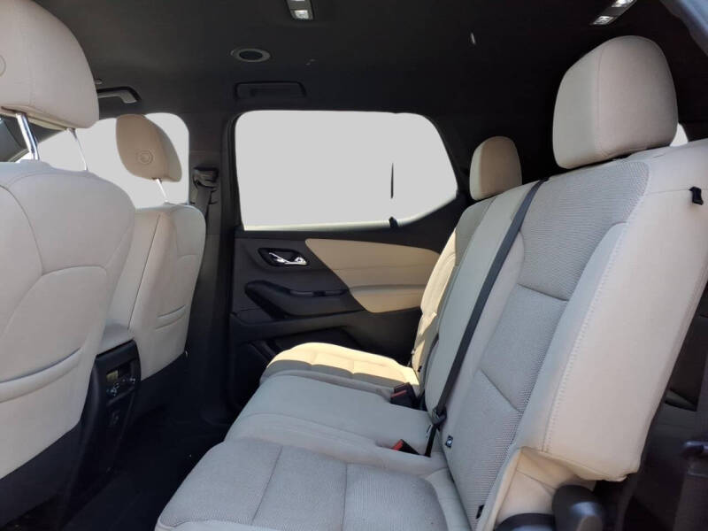 2022 Chevrolet Traverse LS
