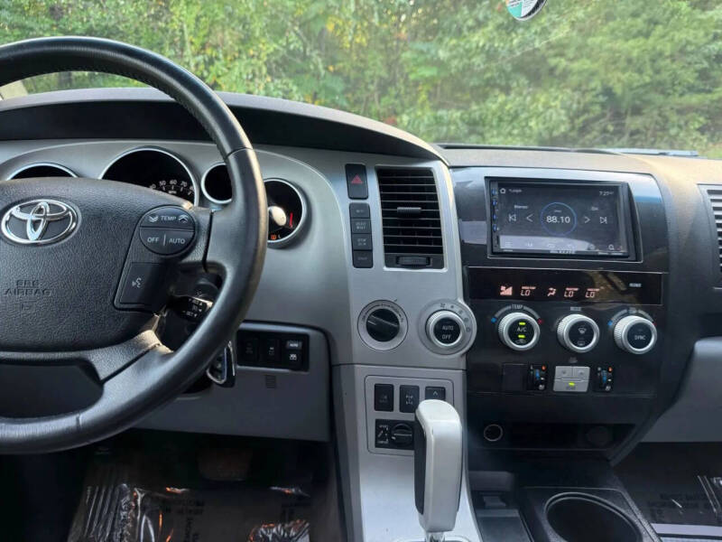 2008 Toyota Sequoia Platinum