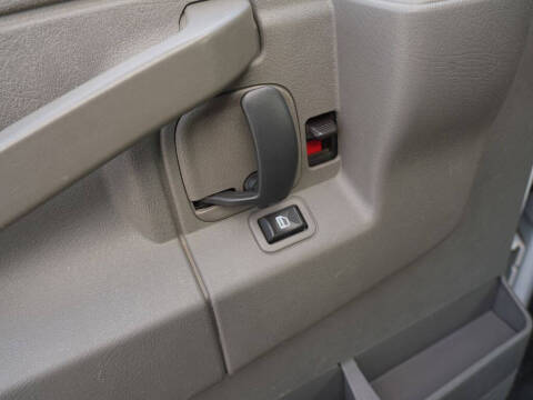 2017 Chevrolet Express LS 2500