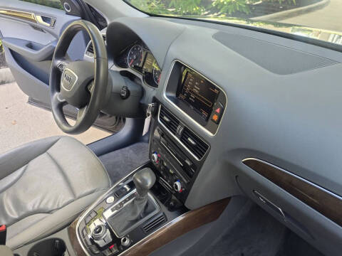 2016 Audi Q5 2.0T quattro Premium Plus