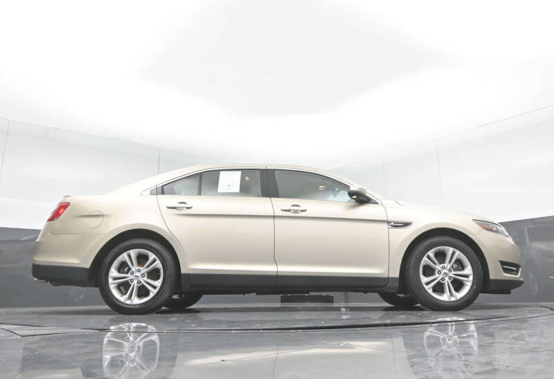 2017 Ford Taurus SEL