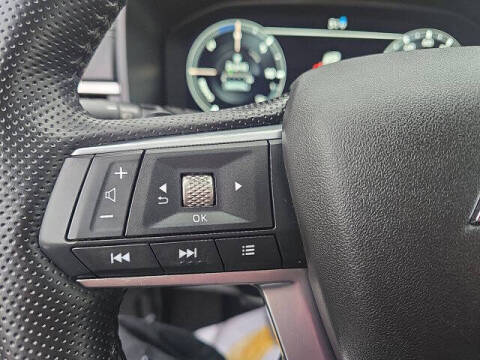 2024 Mitsubishi Outlander PHEV SE