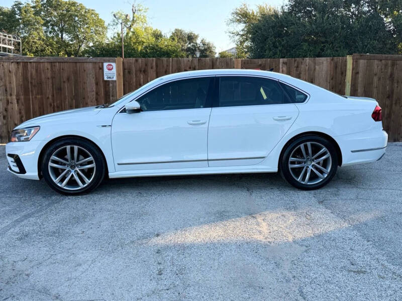 2017 Volkswagen Passat 1.8T R-Line