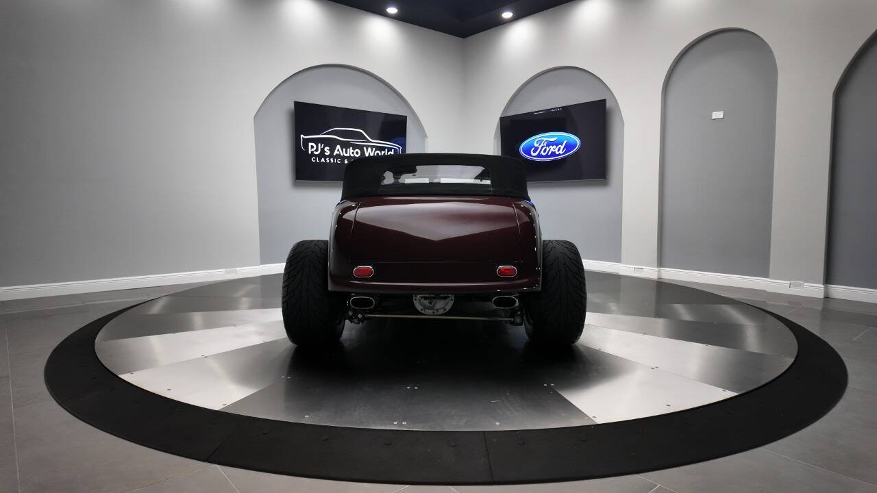 1933 Ford Factory 5 Hot Rod 29