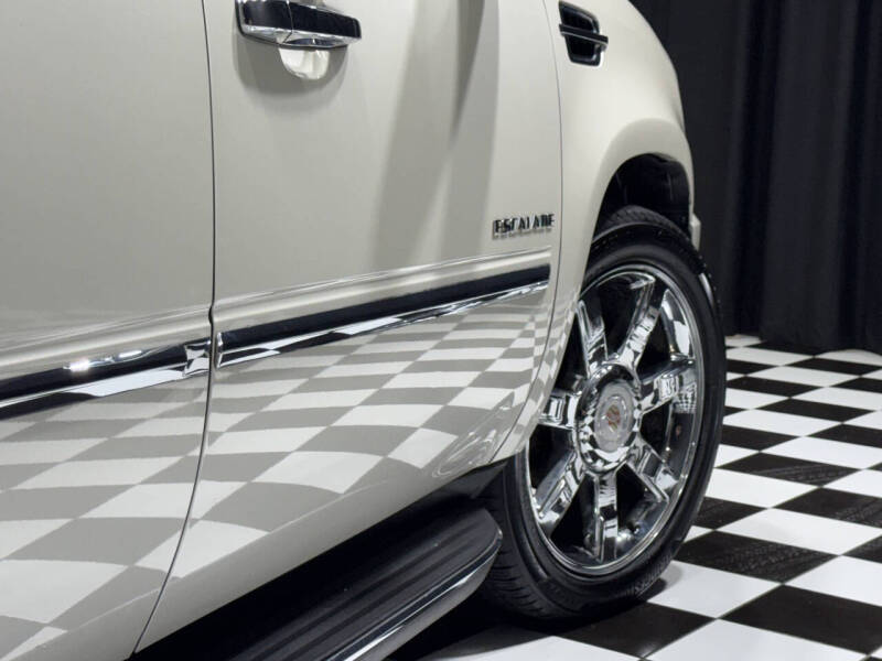 2013 Cadillac Escalade Luxury