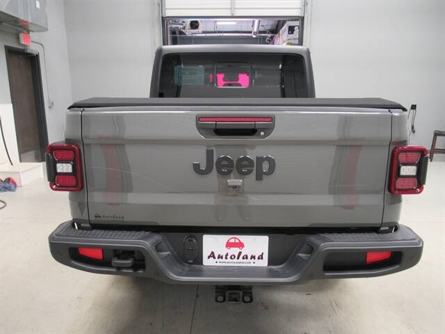 2021 Jeep Gladiator Willys