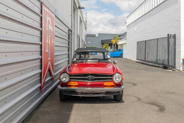 1973 Triumph TR6 35
